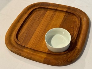 lot 40 image: Vintage Wooden Dansk Chip and Dip Serving Tray