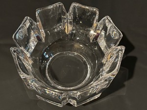 lot 20 image: Large Orrefors Corona Crystal Bowl