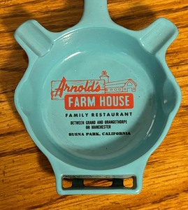 lot 109C image: Vintage Arnolds Family Restaurant Cast Iron Advertisement Ashtray
