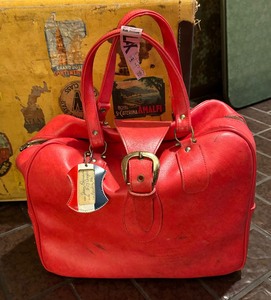 lot 269 image: Fun Vintage Luggage