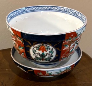 lot 294 image: Nine Fine Asian Style Rice Bowls with Under Plates