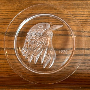 lot 308 image: Lalique 1973, 1974, 1975 and 1976 Crystal Collectors Plates