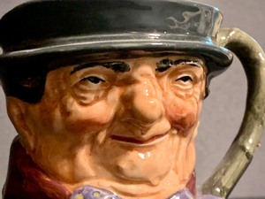 lot 340 image: Vintage 3 Toby Mug Tony Weller