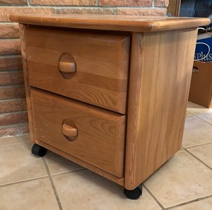 lot 317 image: Stanley Two Drawer Accent Table