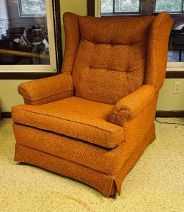 lot 362 image: Amazing Vintage Armchair