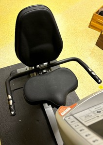 lot 374 image: Horizon B600 Performance Stationary Bicycle