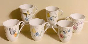 lot 228 image: Lenox Dragonfly Butterfly Bumble Bee Coffee Mug Set of Six
