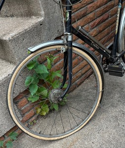 lot 439 image: Vintage Hercules Courier Bicycle