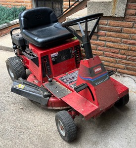 lot 10D image: Toro 28M707 Recycler Riding Lawnmower