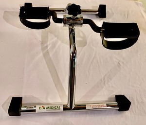 lot 180A image: Lightweight Peddle Exercise Machine