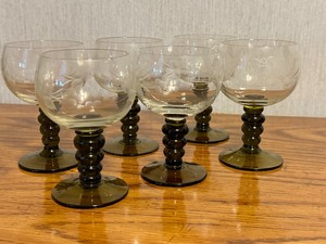 lot 246 image: Vintage German Roemer Edelglas Etched Stemware
