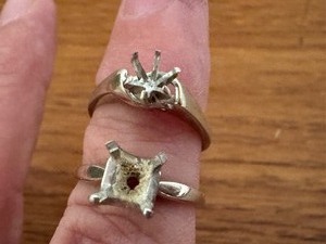 lot 36J image: Two Vintage 14k Gold Ring Settings
