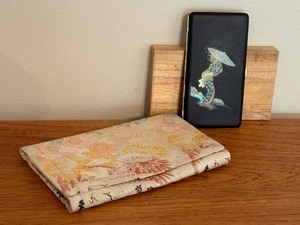 lot 450 image: Vintage Clutch and Japanese Amits Damascene