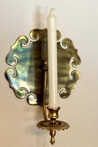 lot 305 image: Set of Vintage Brass Wall Mounted Candle Holders