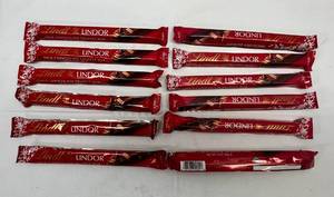 MM. 12x Lindt Lindor Milk Chocolate Truffle Bar