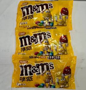 MM. 3x 10.57oz Peanut m&ms Fun Size