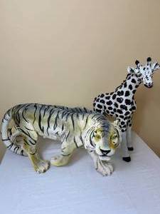 Wild Animal Outdoor Yard Sculptures - Giraffe & Tiger