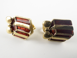 lot 39 image: Super Cute Mini Red Enamel Present gold Tone Base Metal Clip-On Earrings .