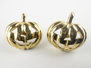 lot 41 image: AVON Jack O Lantern Gold Plated Base Metal Post Back Pierced Earrings.