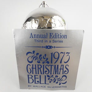 lot 53 image: Wallace Silversmiths  1973 Merry Christmas silver plate Christmas Sleigh Bell Ornament . Annual Edition. 3rd in a Series