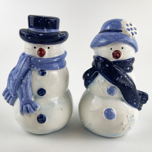 lot 127 image: Vintage Mr. & Mrs. Snowman Ceramic Salt & Pepper Shakers by Home Co.