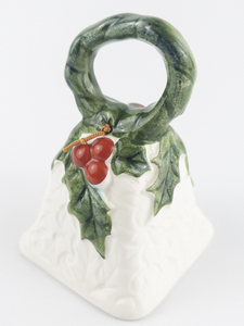 lot 132 image: Lefton 1973-74 Ceramic Christmas Holly Bell #6053