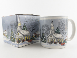lot 138 image: Potpourri Press Christmas Country Church 1992 Mug & Original Box
