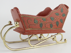lot 208 image: Wooden Red Santa Sleigh Basket