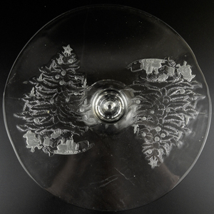 lot 123 image: VETRERIA ETRUSCA - Made in Italy&nbspFOOTED Christmas Tree Round Glass Cake Plate