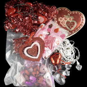 lot 240 image: Lot of Valentines Decorations & Lights Working