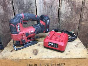 lot 46 image: Skil 20V Cordless Jig Saw - JS820301