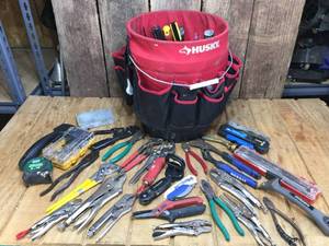 lot 56 image: Husky Tool Bucket FULL of Tools - Nice