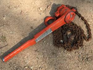 lot 7 image: CM 34 Ton Manual Chain Hoist