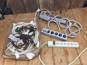 lot 121 image: Group Extension CordsPower Strips