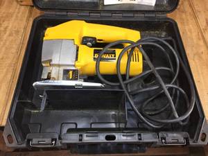 lot 134 image: Dewalt DW318 Orbital Jig Saw - Case