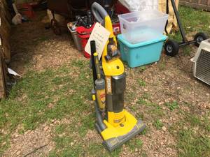 lot 152 image: Eureka Multipath Cyclonic System Vacuum
