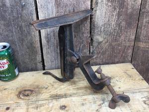 lot 156 image: Vintage Saw Sharpening Vise