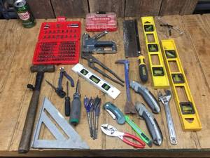lot 181 image: Group Classic Handy Hand Tools