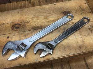 lot 189 image: Crescent - Vulcan 12-15 Adjustable Wrenches