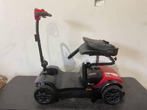 lot 22 image: Metro M1 Elite 4 Wheel Powered Folding Mobility Scooter - 300 lbs Capacity Motorized Scooter for Adults