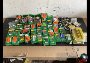 lot 192 image: LOT OF Hardware