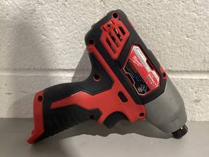 lot 487 image: Milwaukee M12 14 Hex Impact Driver
