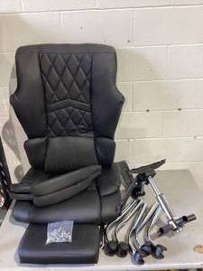 lot 488 image: Black Office Chair with Height Adjustment