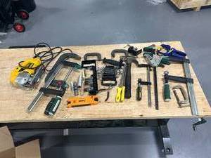 lot 32 image: Lot of Miscellaneous Tools