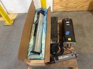 lot 115 image: LINTECH Model 1741218-CP2-2-S119-M21-C136 and 2 EXLAR GSM30-1001-XCM-AM1-218-33211