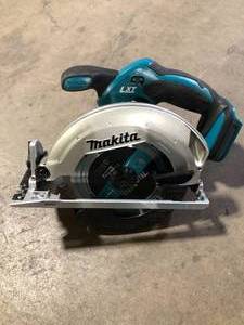Makita 18V LXT Lithium-Ion Cordless 6-12 in. Lightweight Circular Saw and General Purpose Blade (Tool-Only)    Customer Returns See Pictures