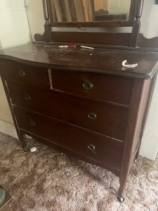 Vintage dresser wmirror