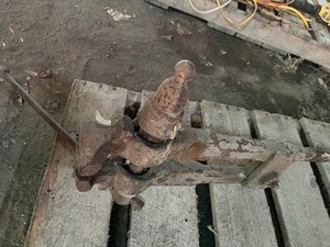 Vintage Vise
