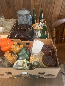 Coffee pot, bean pot, misc