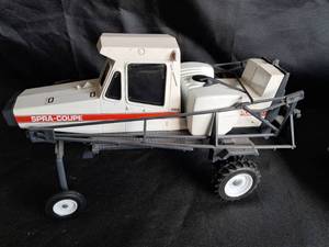lot 1 image: Melore Spra-Coupe Wide Front Setup NIB 116 Scale